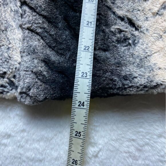 Band Of Gypsies Faux Fur Open Front Jacket Size Medium - Picture 10 of 11